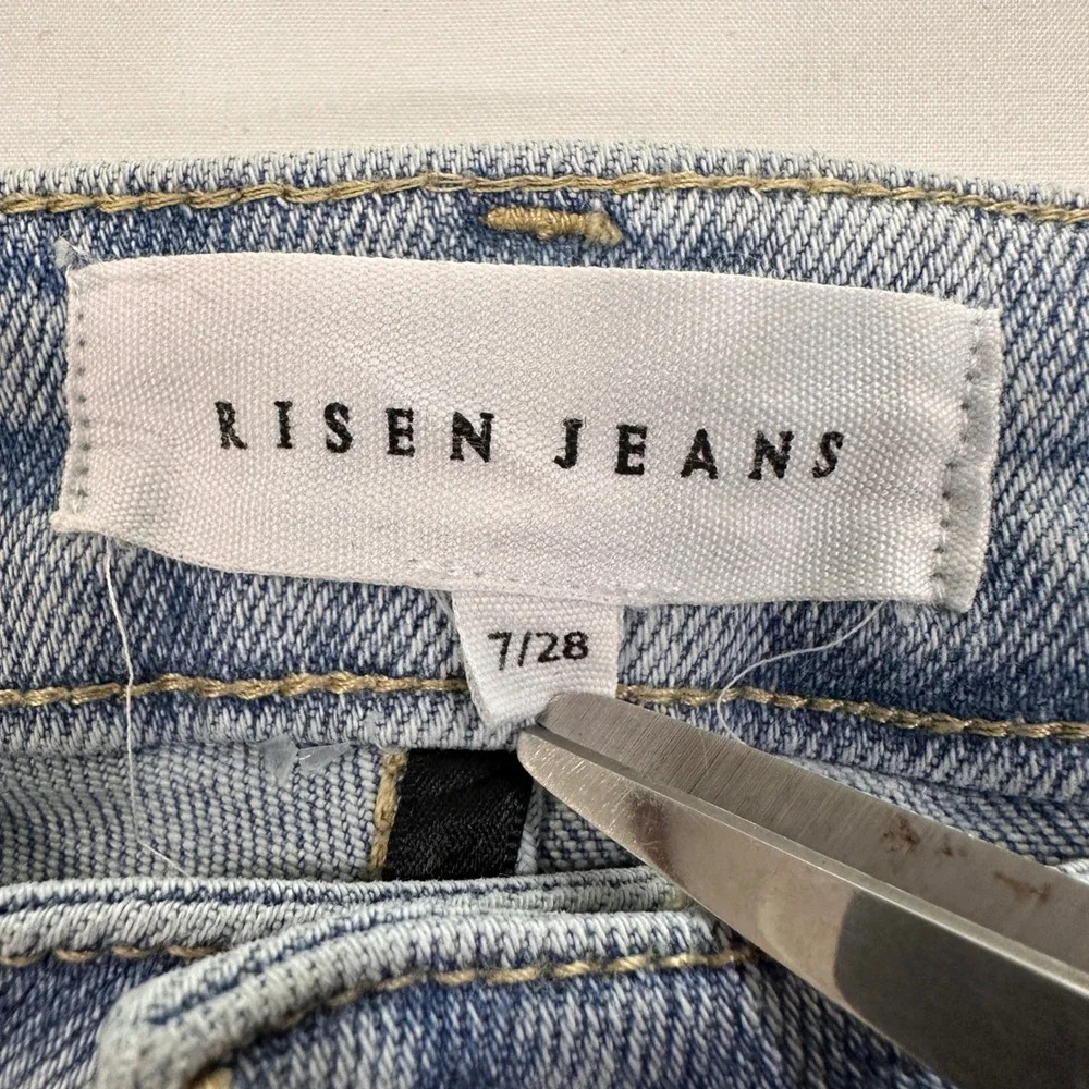 Risen High Rise Wide Leg Jeans Womens Size 7/28‎ Light Wash Distressed | Boho